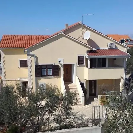 Two Bedroom With Terrace No 3 Supetar